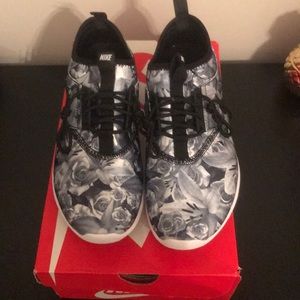 Nike ‘Juvenate’ Sneaker - Size 10